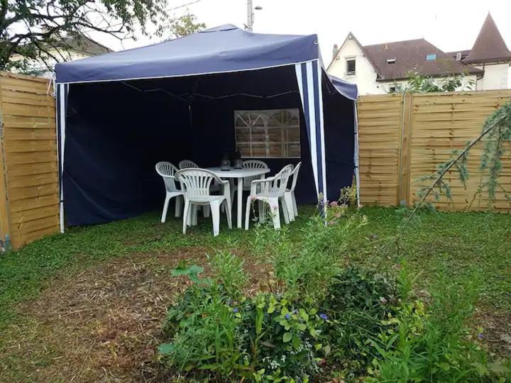 Maison Centre-Ville Calme Avec Jardin Lons-le-Saunier Exterior foto